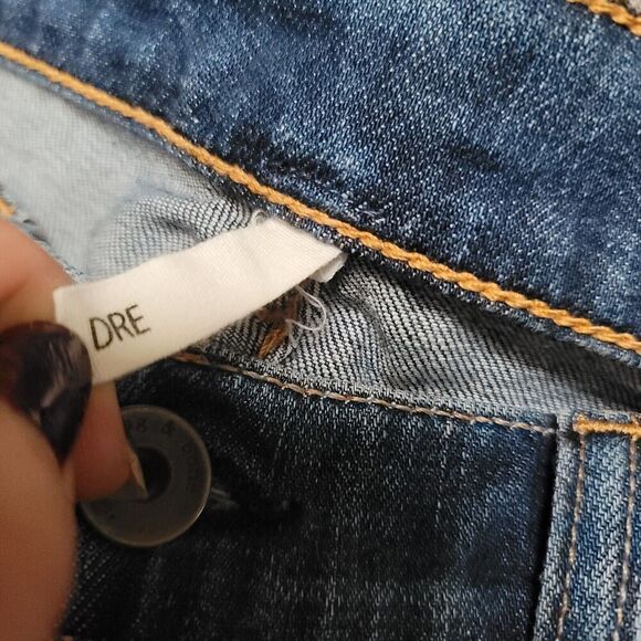 Rag & Bone Dre Women’s Sz 29 Distressed Medium Wash Raw Hem Jeans - Picture 5 of 9